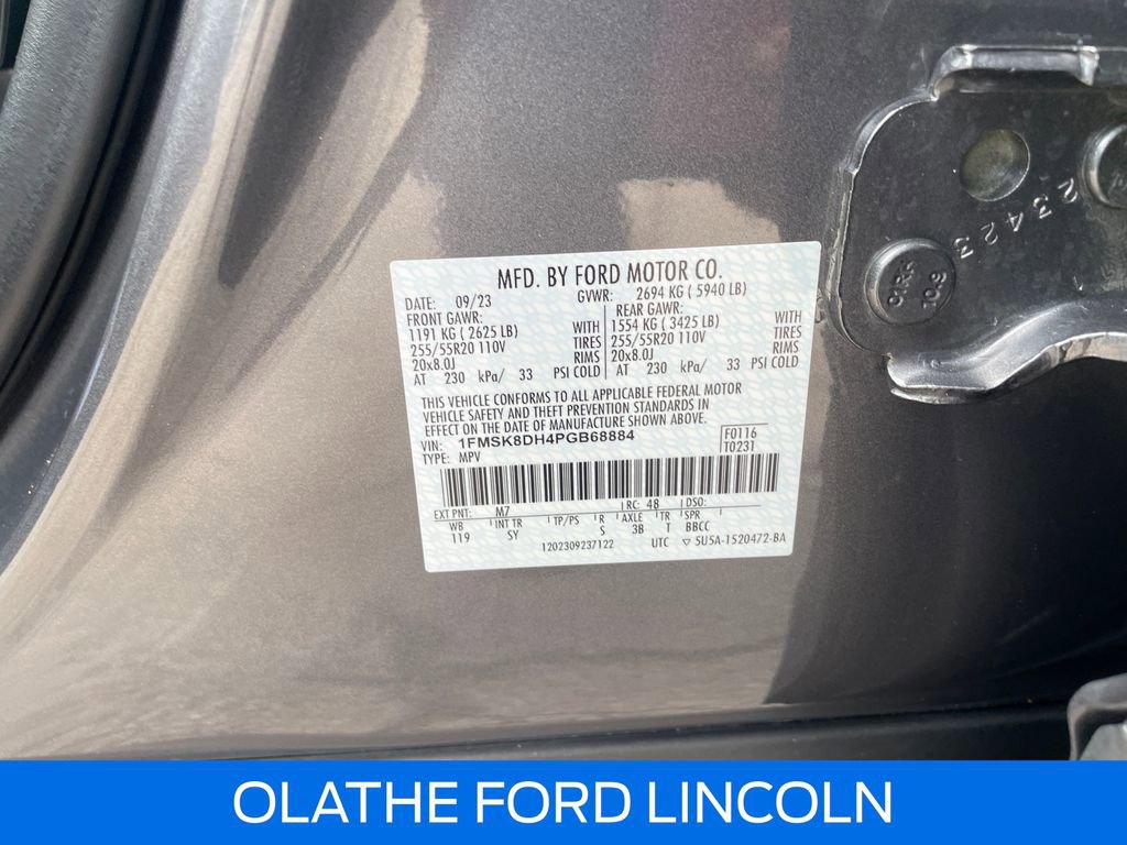 Used 2023 Ford Explorer XLT w/ Equipment Group 202A image 22