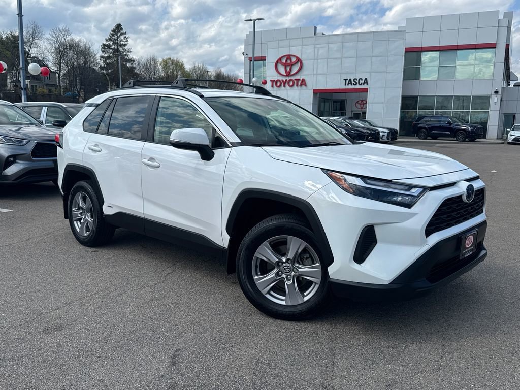 Used 2024 Toyota RAV4 LE AWD/4WD image 1