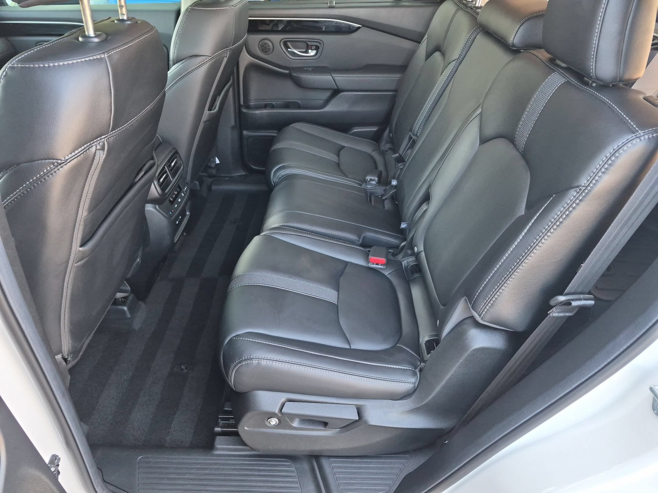 Certified 2025 Honda Pilot EX-L image 24