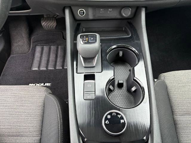 Certified 2023 Nissan Rogue SV image 21