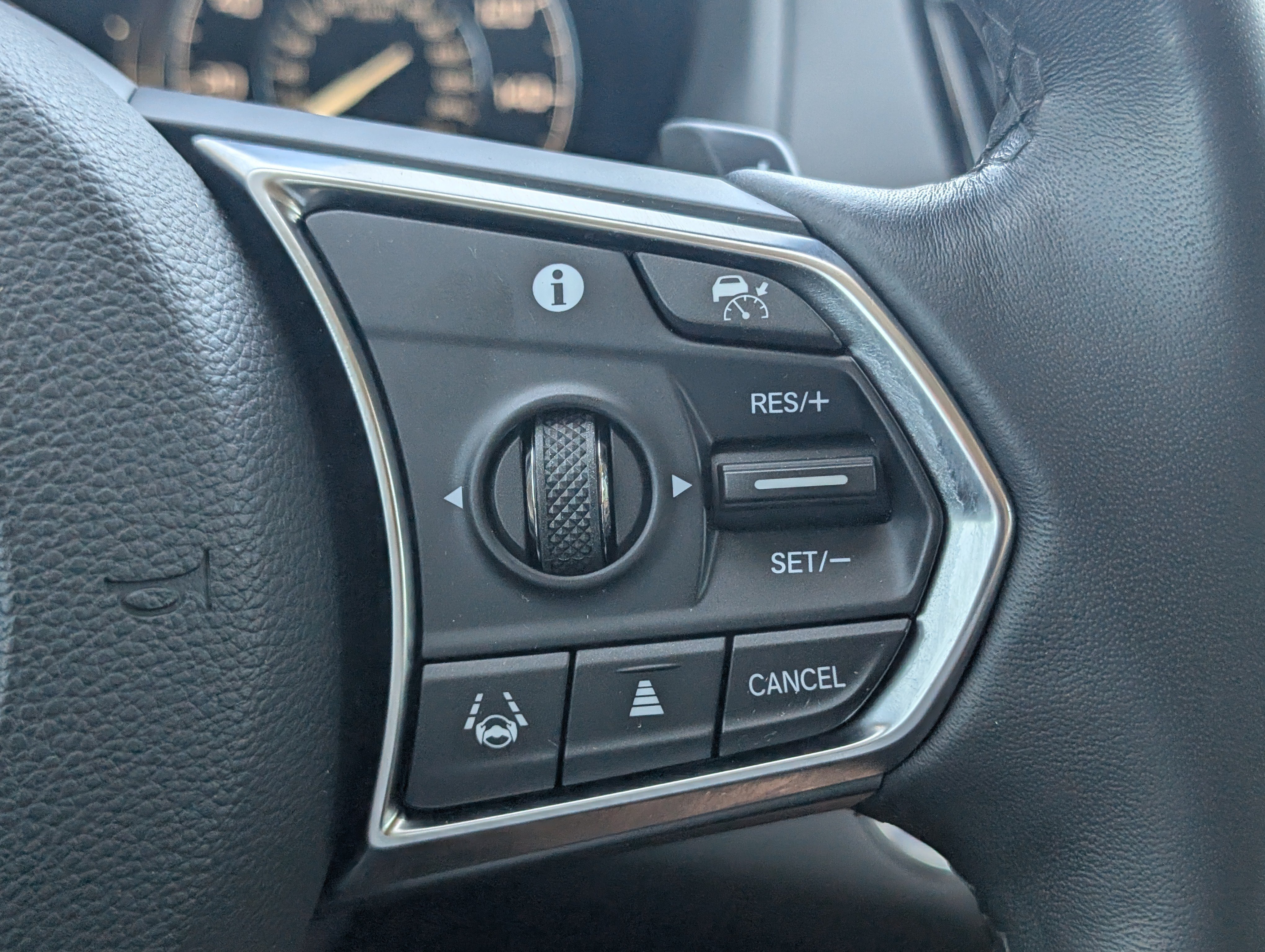 Certified 2023 Acura RDX w/ Advance Package AWD/4WD image 16