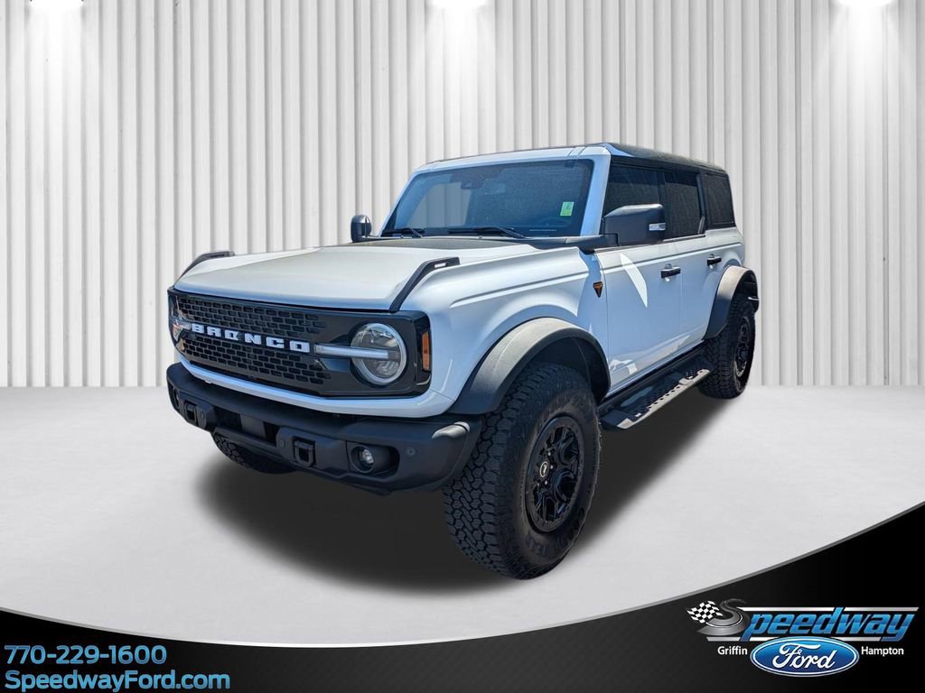 Certified 2025 Ford Bronco Badlands image 1