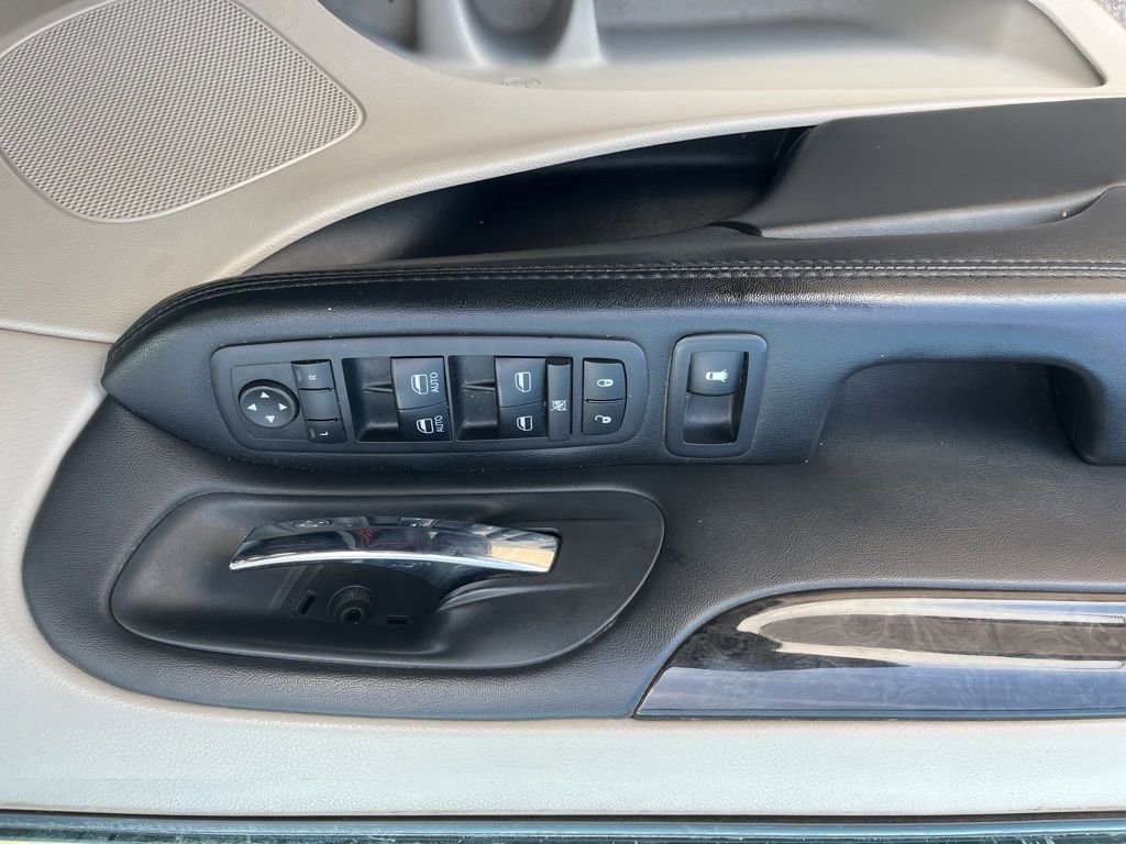 Used 2018 Dodge Grand Caravan SE image 50