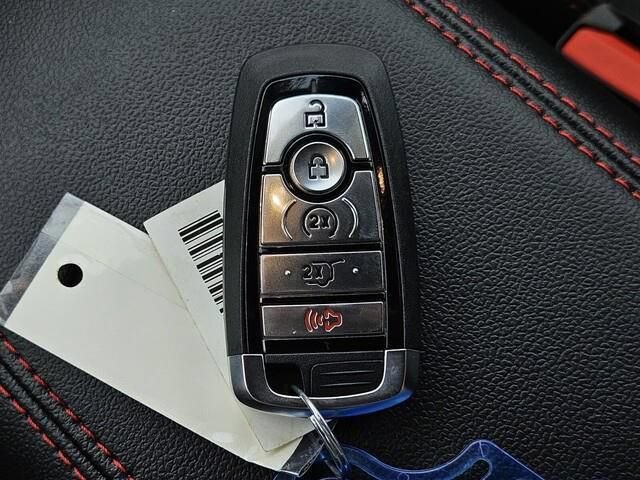New 2026 Ford Escape ST-Line w/ Tech Pack #1 FWD image 28