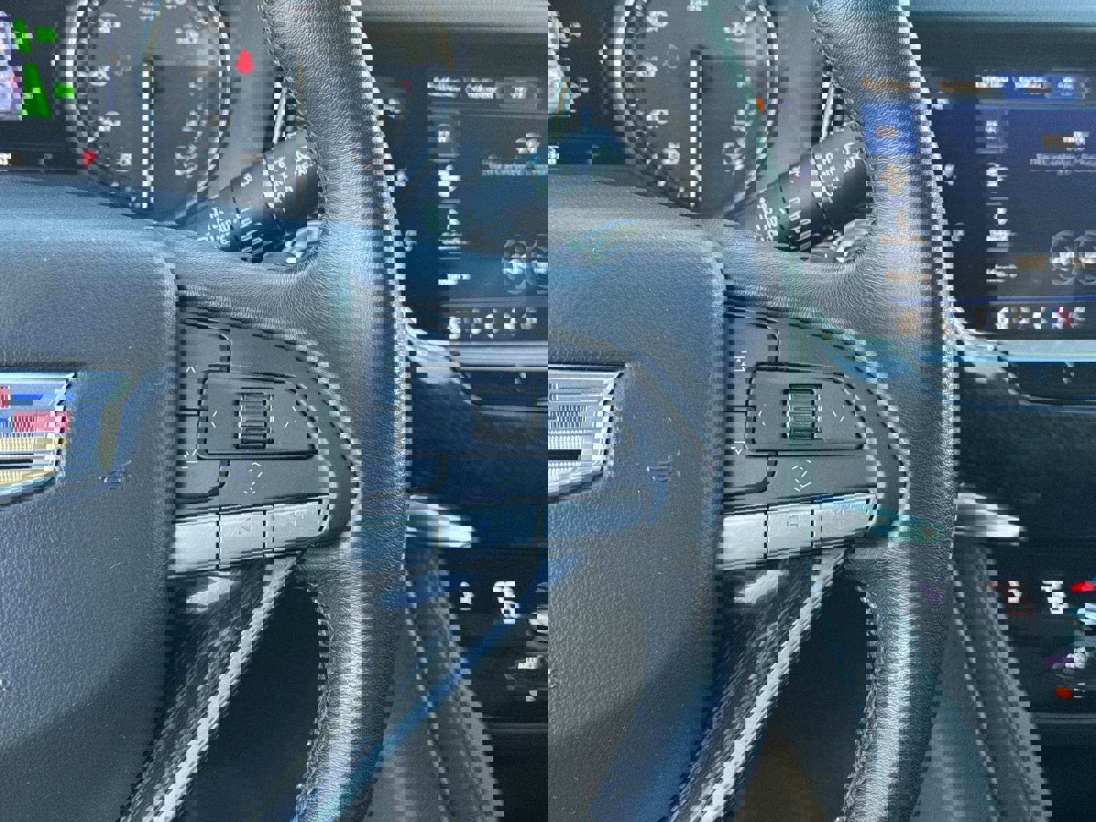 Used 2021 Cadillac XT6 Premium Luxury image 32