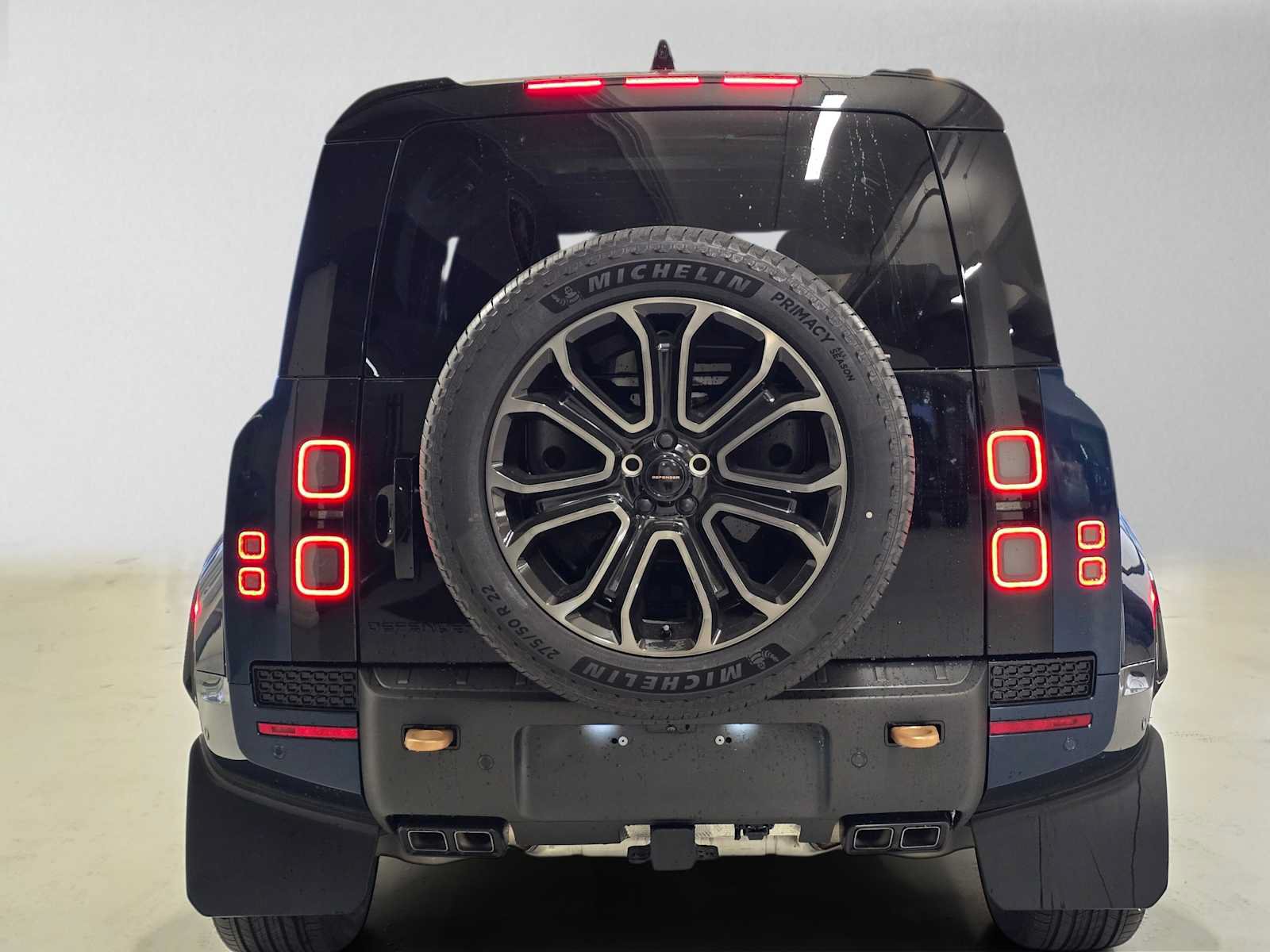 New 2026 Land Rover Defender 110 OCTA AWD/4WD image 4