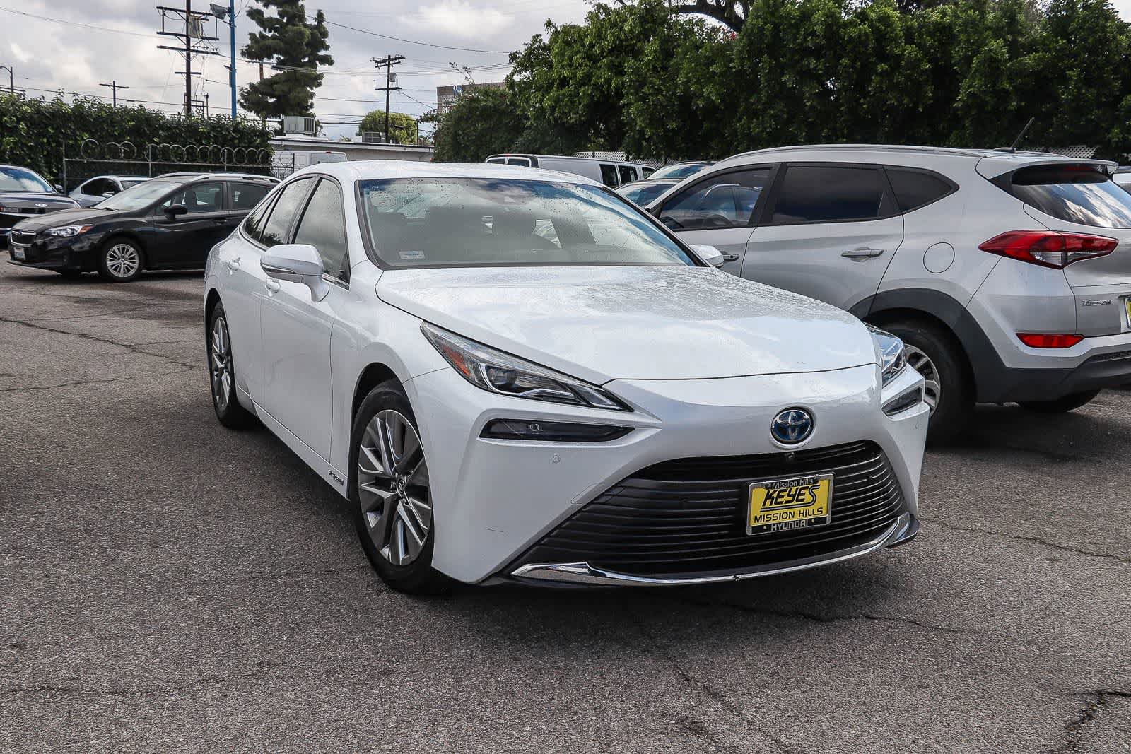 Used 2022 Toyota Mirai XLE w/ Advanced Technology Package image 5