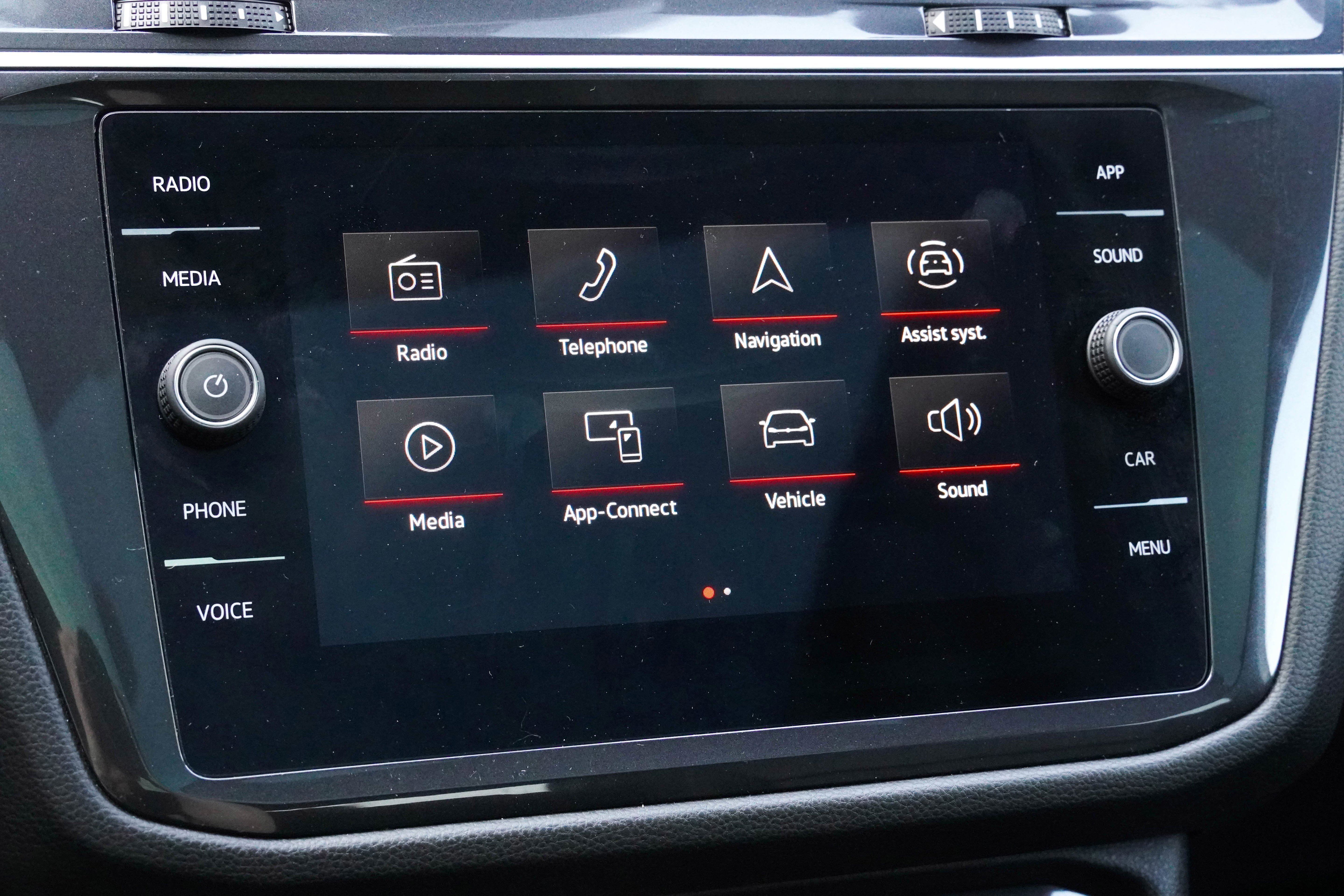 Used 2022 Volkswagen Tiguan SE R-Line AWD/4WD image 25