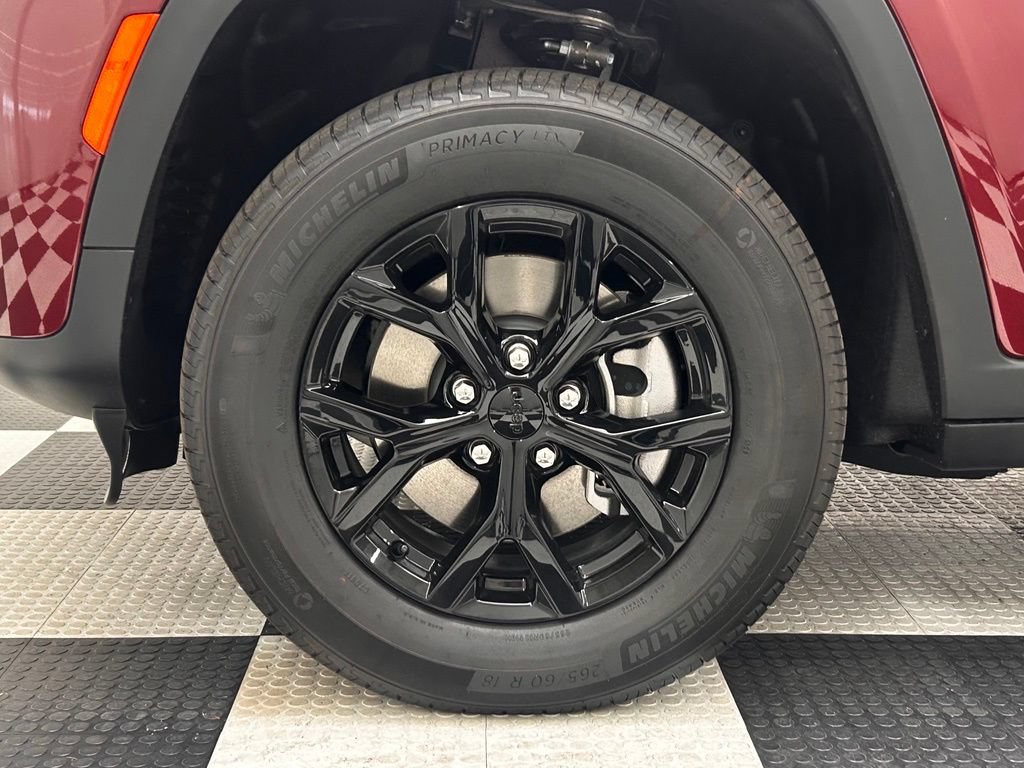 New 2026 Jeep Grand Cherokee L 4WD image 8