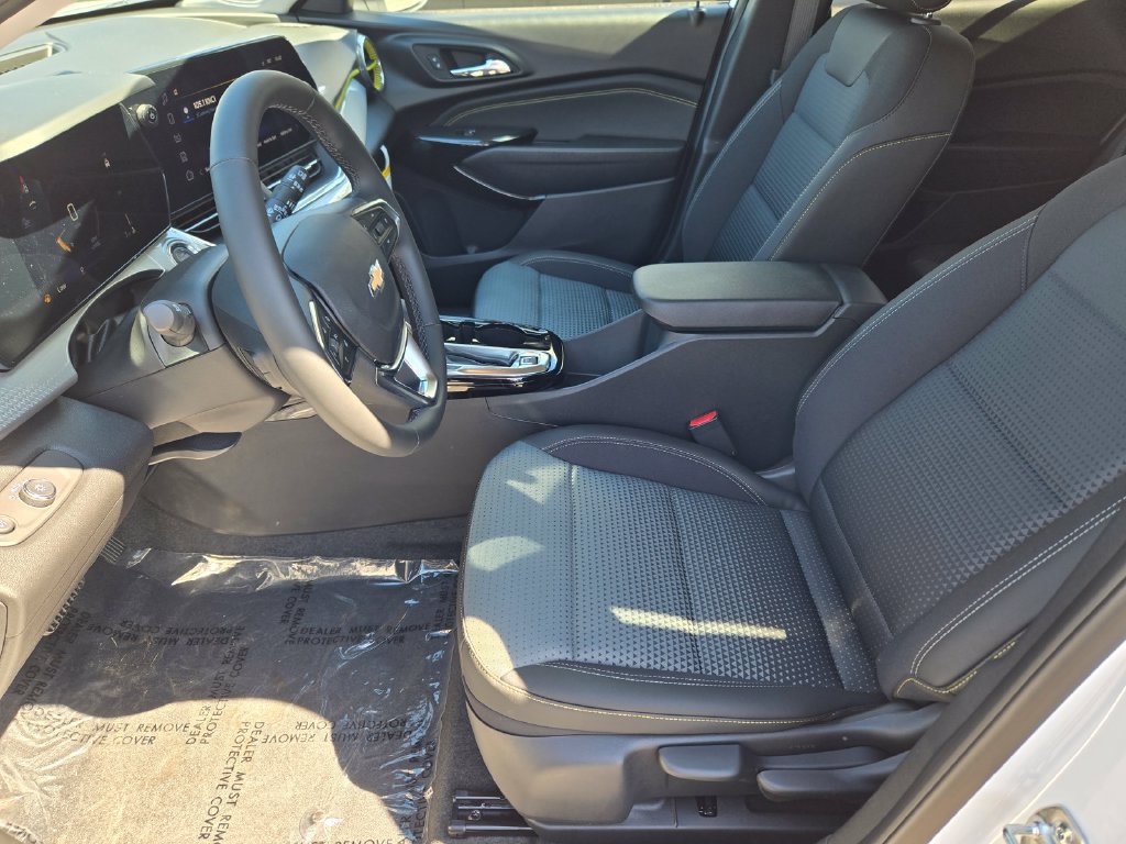 New 2026 Chevrolet Trax LT w/ Driver Confidence Package FWD image 11