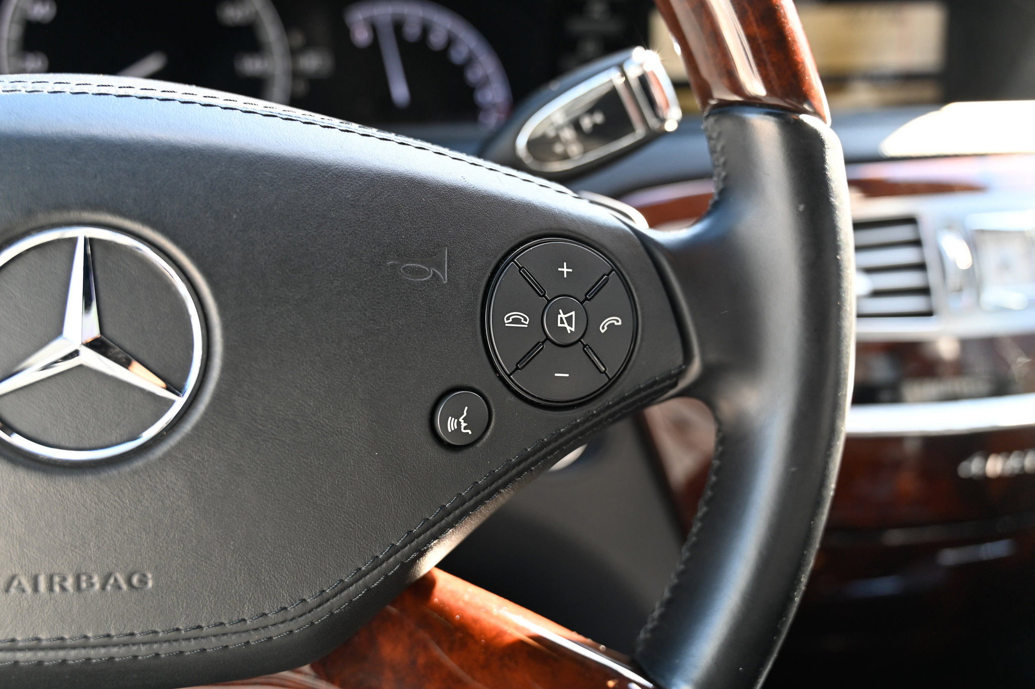 Used 2013 Mercedes-Benz CL 550 4MATIC image 27