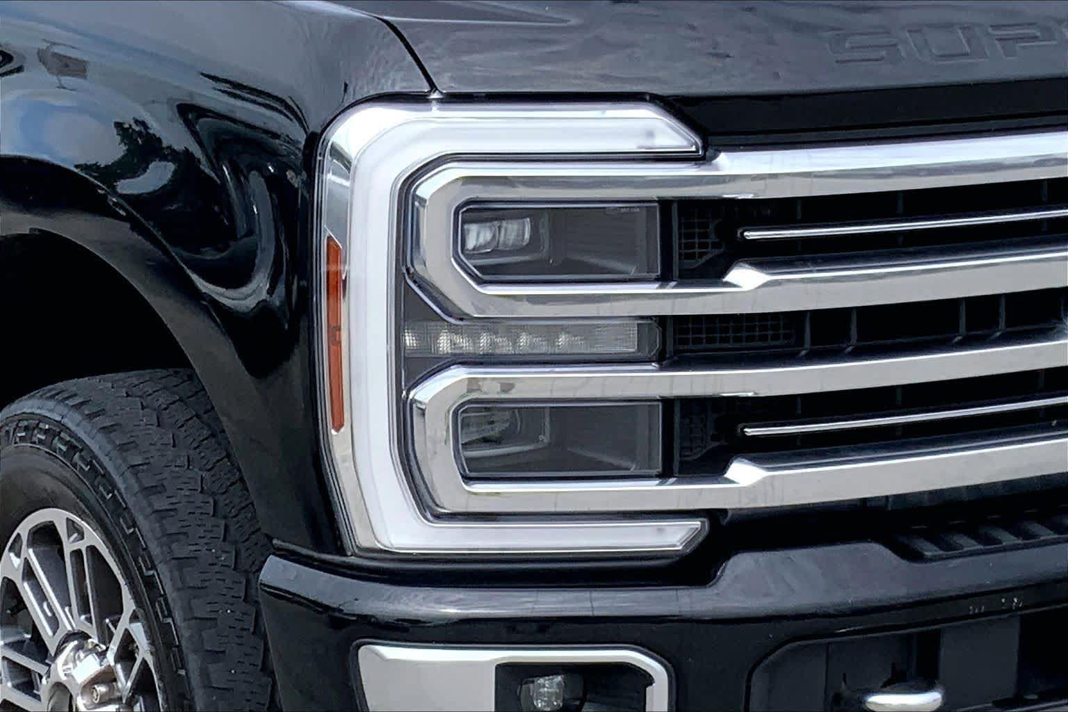 Used 2024 Ford F250 Limited AWD/4WD image 24