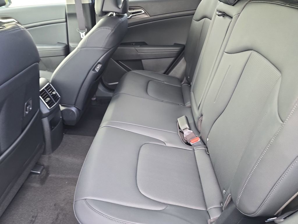 New 2026 Kia Sportage EX image 17