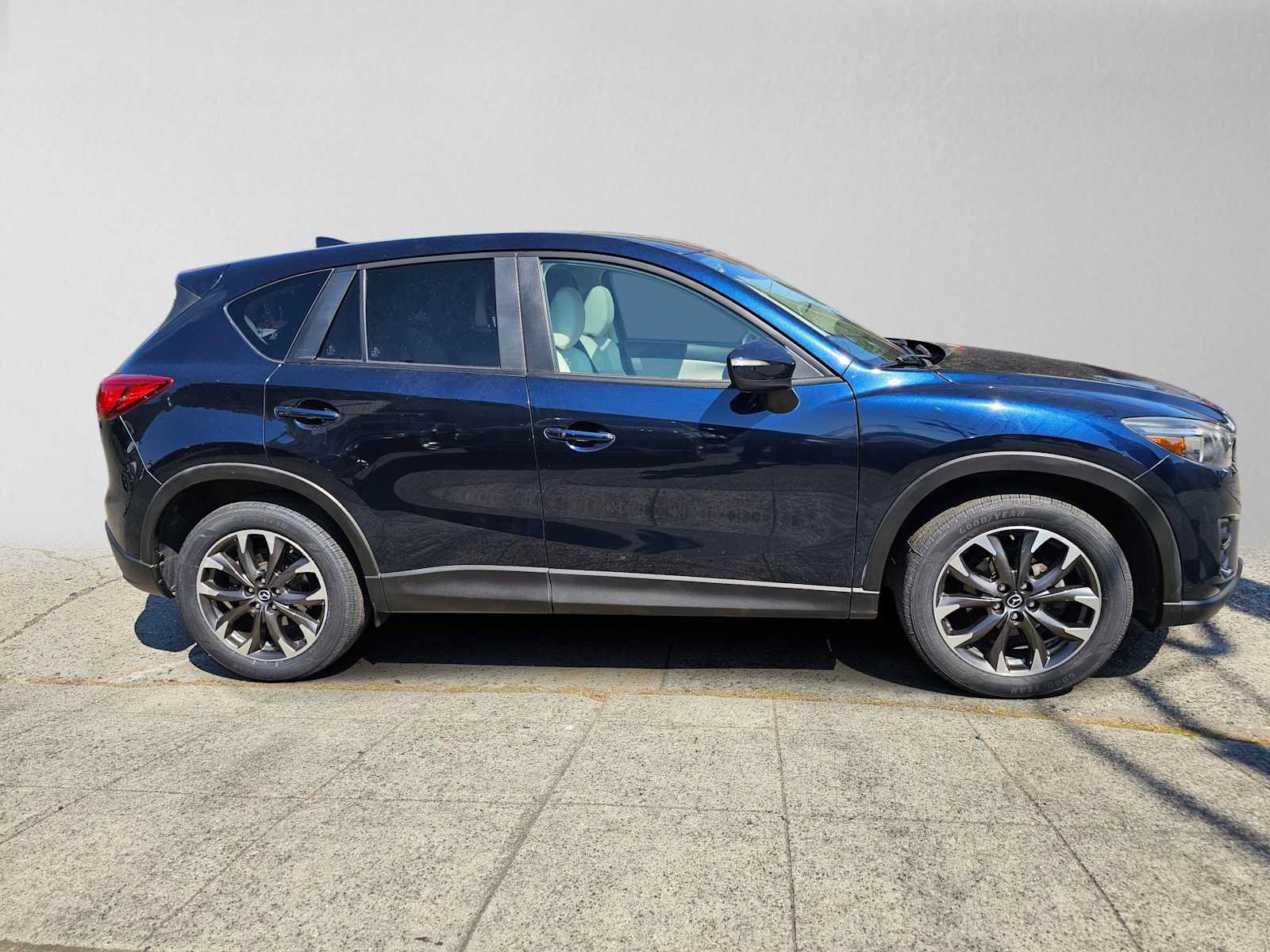 Used 2016 MAZDA CX-5 Grand Touring AWD/4WD image 2