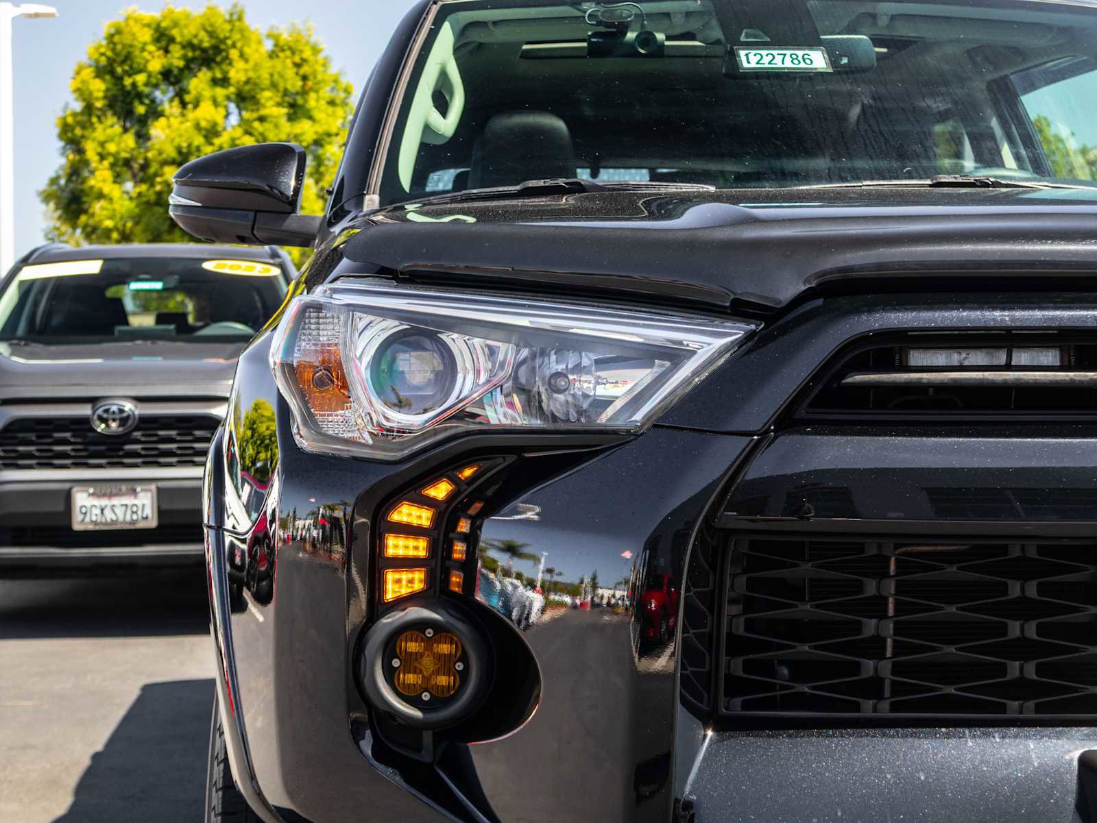 Used 2022 Toyota 4Runner SR5 Premium w/ Moonroof Package RWD image 4