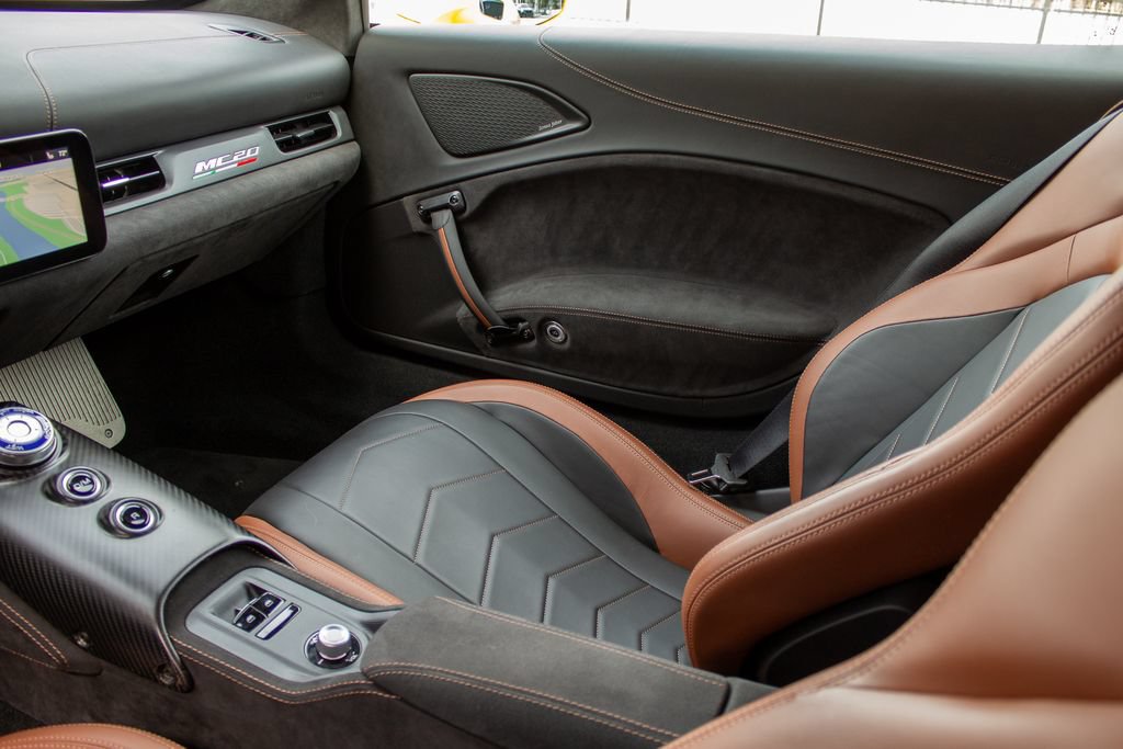 Used 2022 Maserati MC20 Coupe RWD image 19