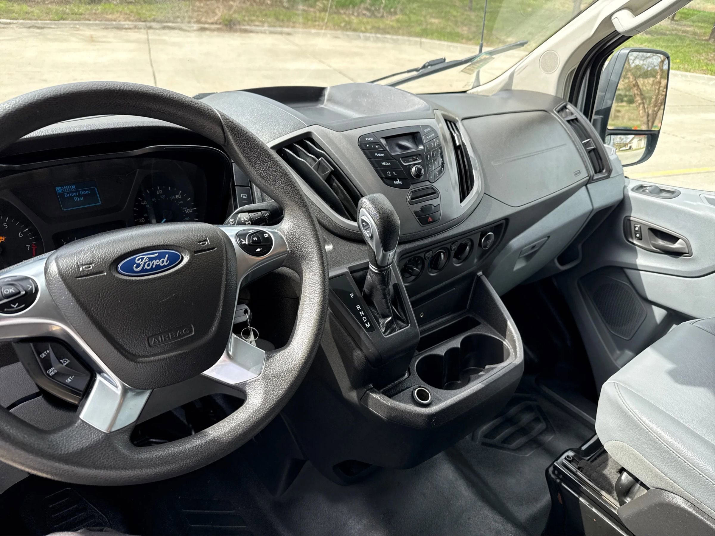 Used 2019 Ford Transit 350 XL RWD image 16
