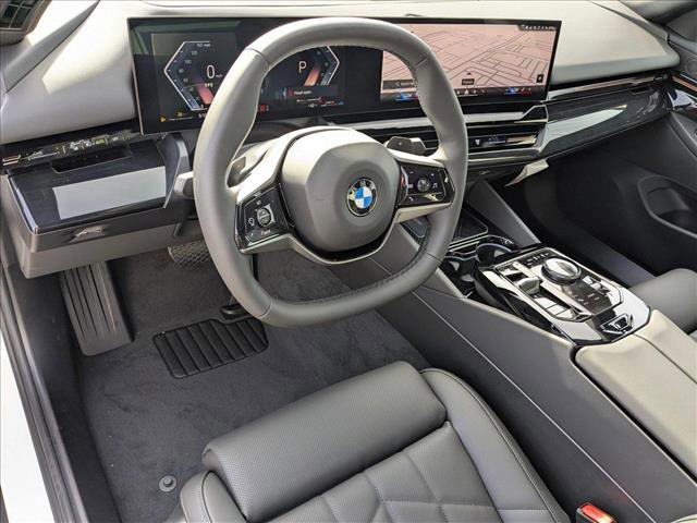 Used 2026 BMW 530i xDrive w/ Premium Package image 3