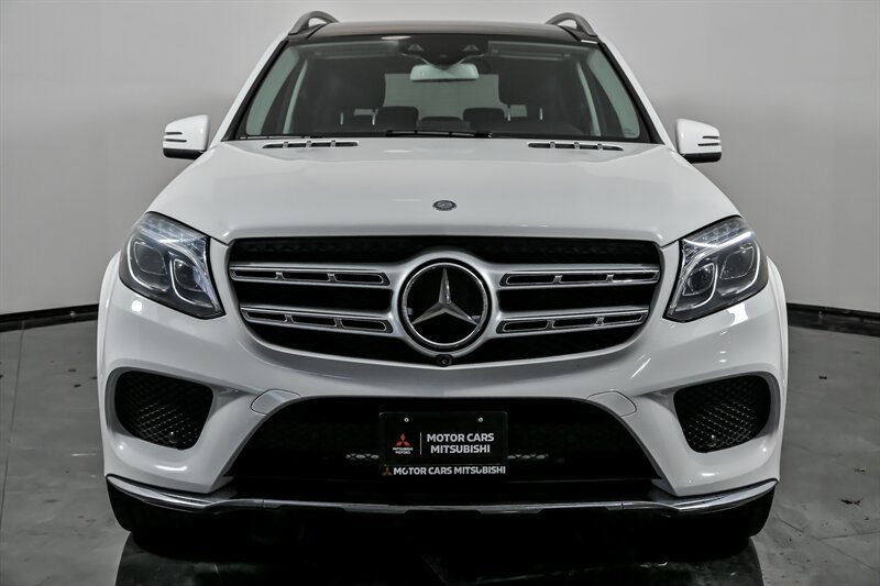 Used 2017 Mercedes-Benz GLS 550 4MATIC image 4