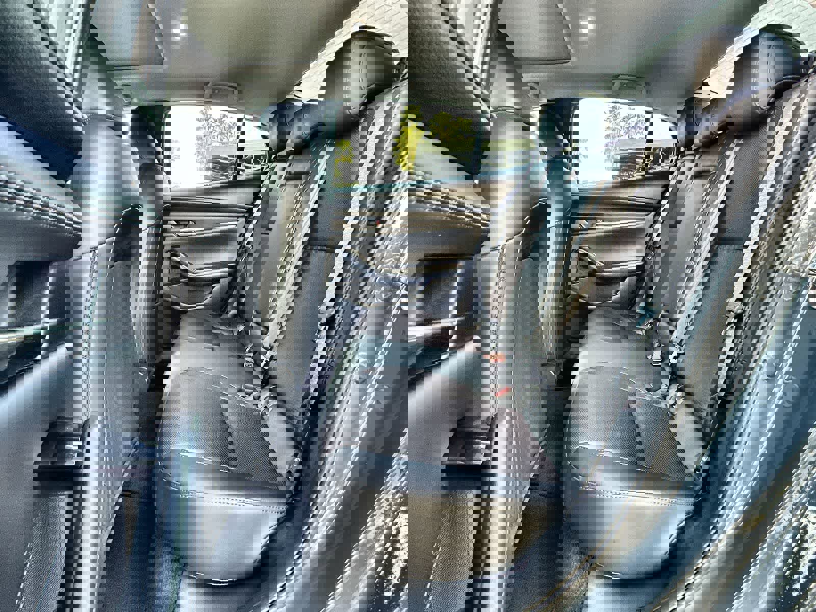 Used 2025 MAZDA MAZDA3 2.5 Turbo Sedan w/Premium Plus image 19