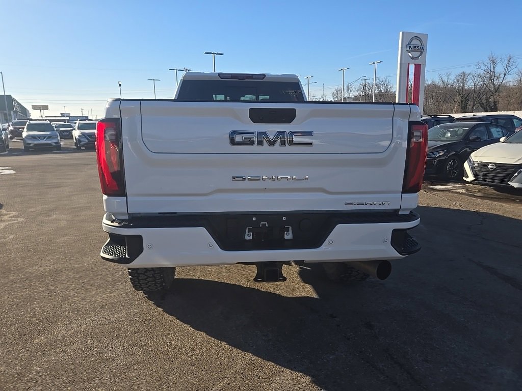 Used 2024 GMC Sierra 3500 Denali Ultimate image 7