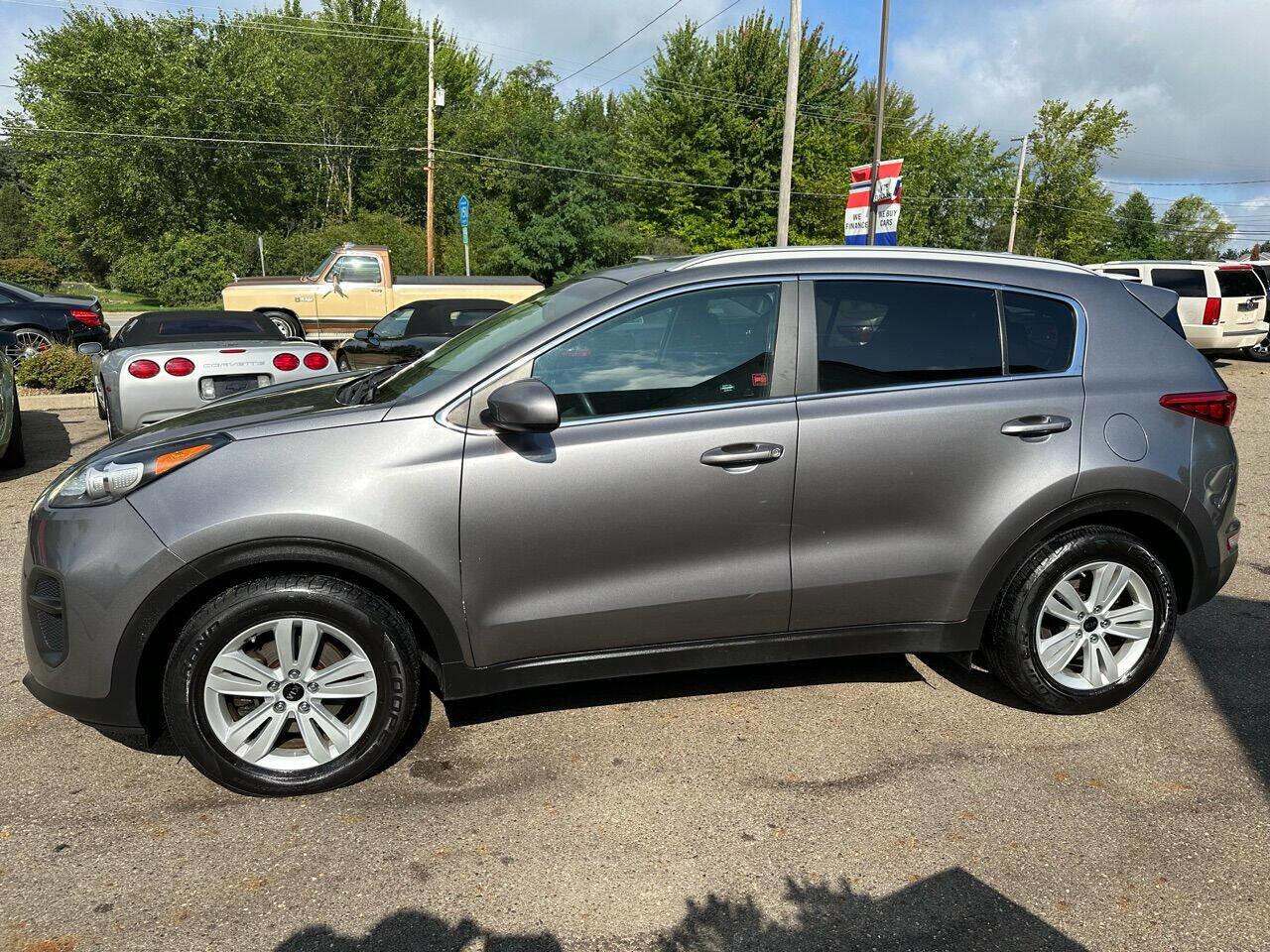 Used 2017 Kia Sportage LX w/ LX Popular Package image 3