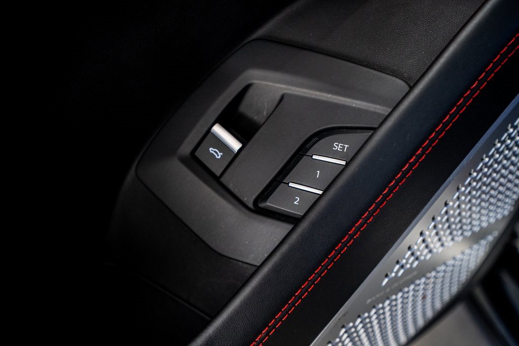 Used 2021 Lamborghini Urus image 37