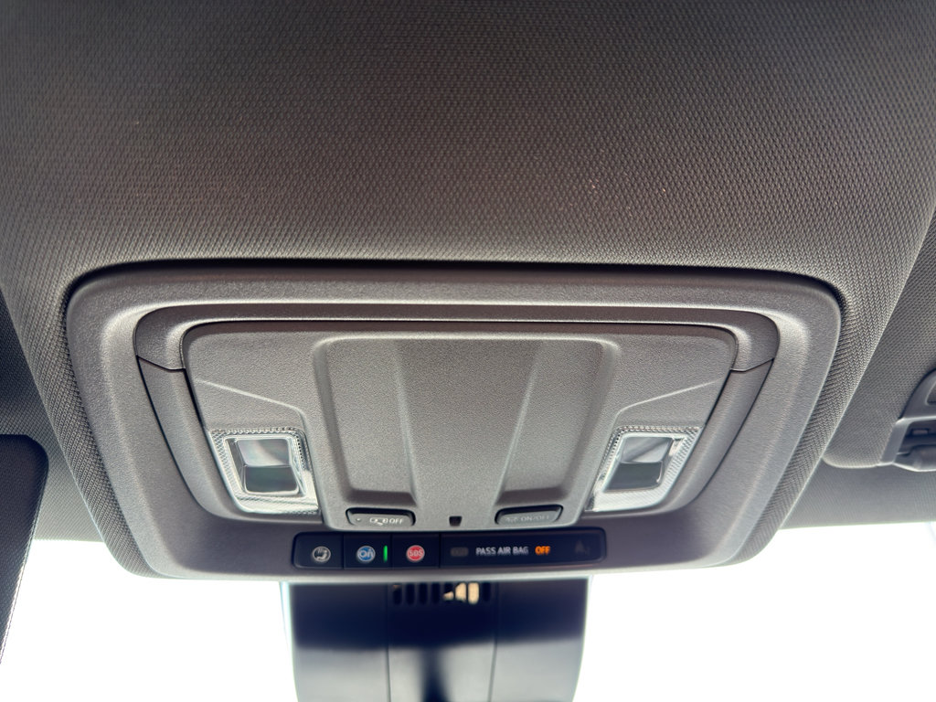 Used 2022 Chevrolet Silverado 1500 RST image 24