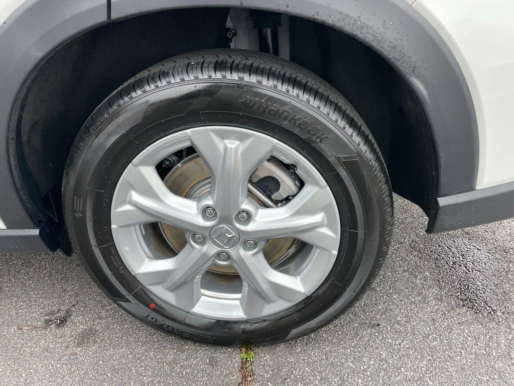 Certified 2025 Honda HR-V LX image 42