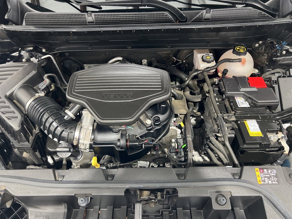 Used 2023 GMC Acadia AT4 w/ Preferred Package image 27