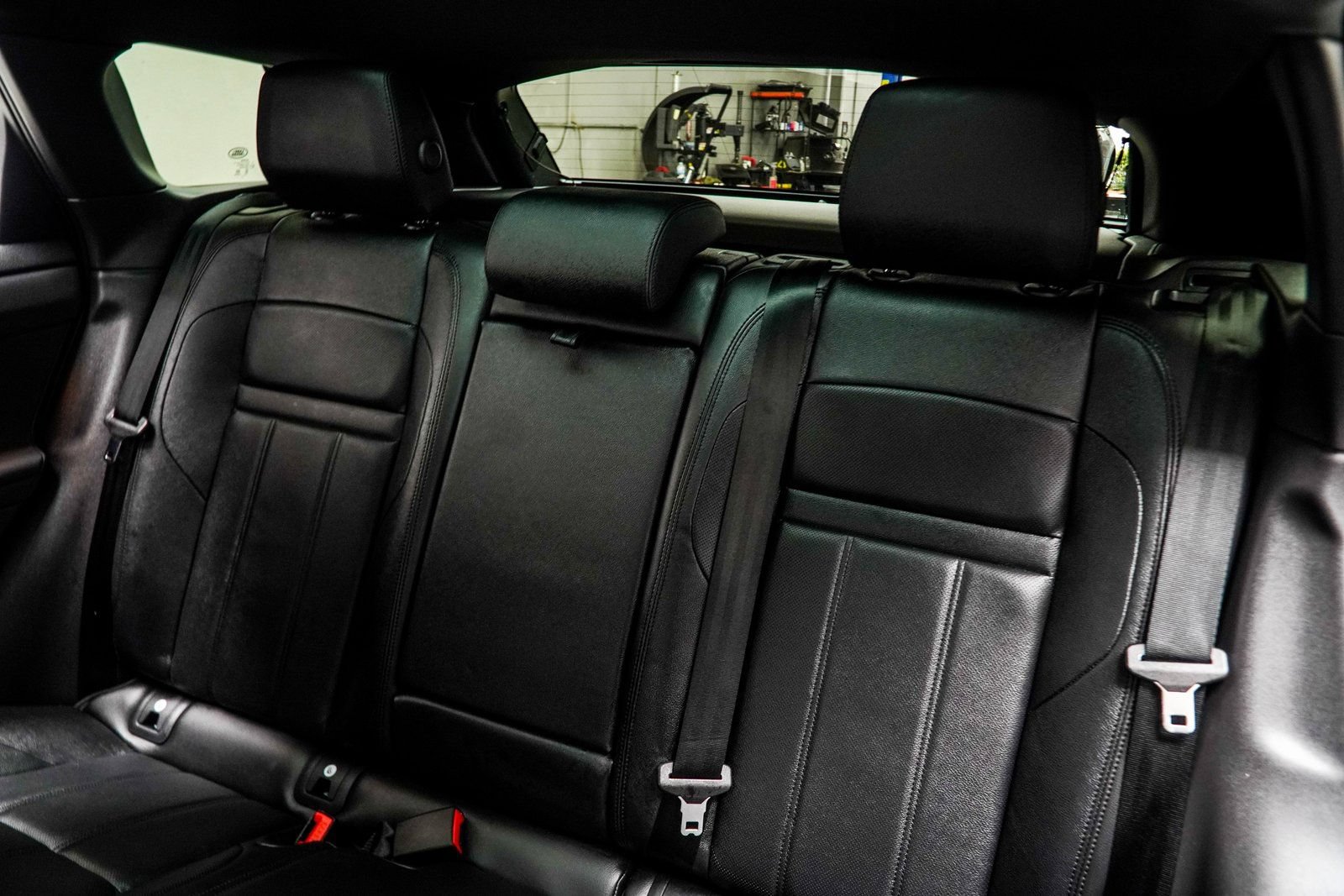 Used 2024 Land Rover Range Rover Evoque Dynamic SE AWD/4WD image 40