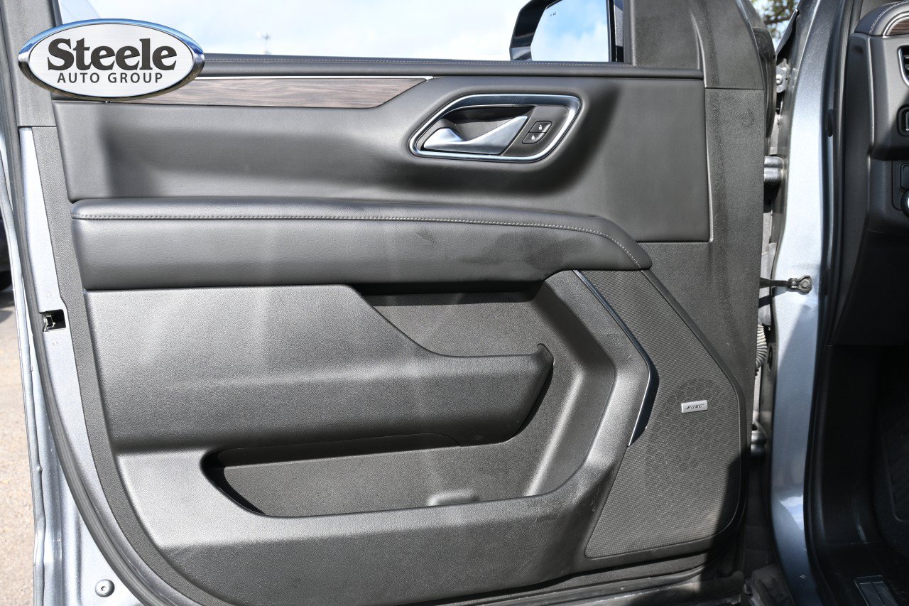 Used 2022 Chevrolet Tahoe LT w/ Luxury Package RWD image 19