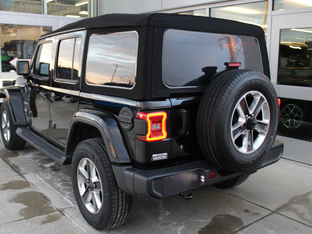 Used 2018 Jeep Wrangler Unlimited Sahara image 5