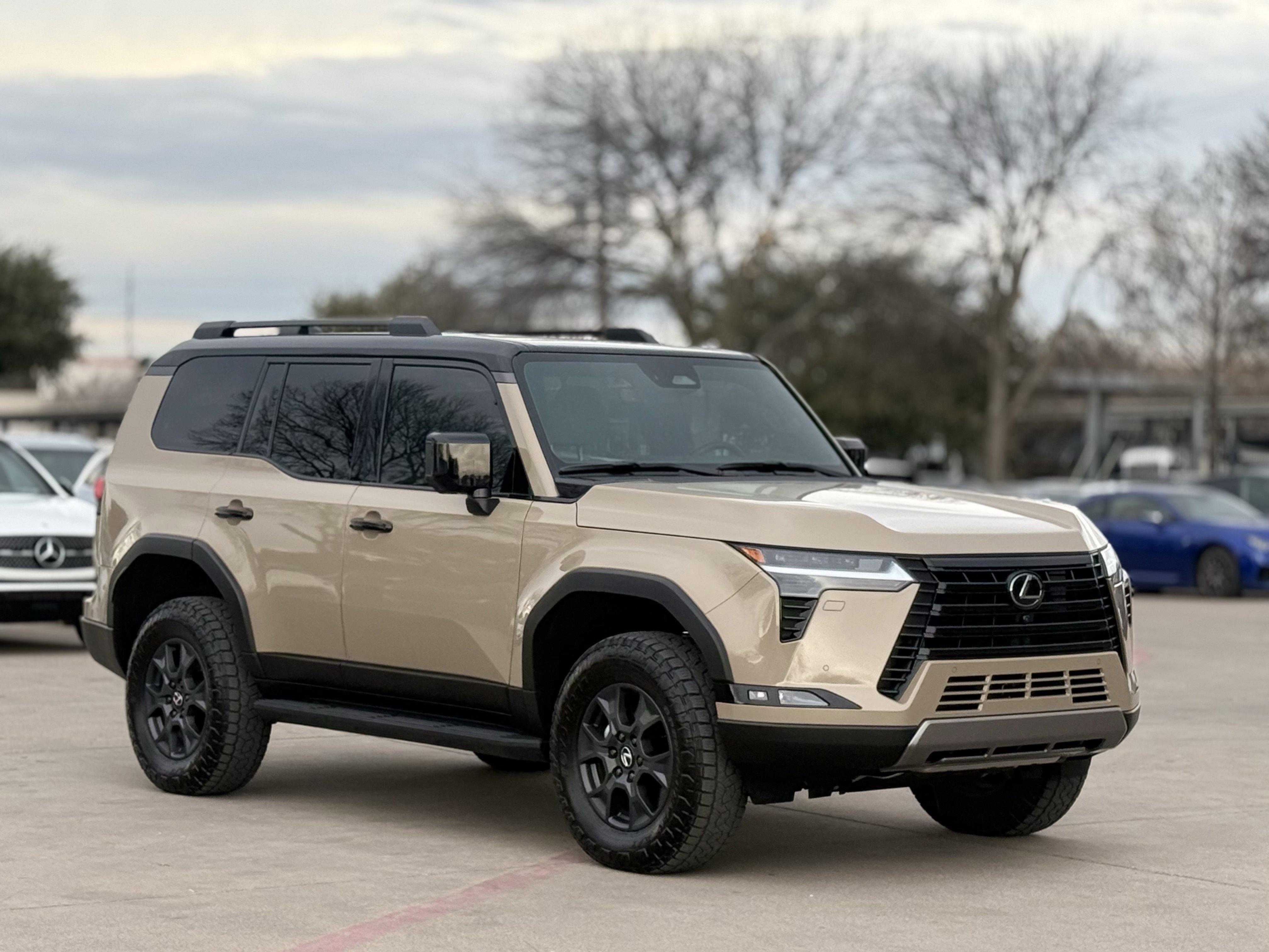 Used 2025 Lexus GX 550 image 1