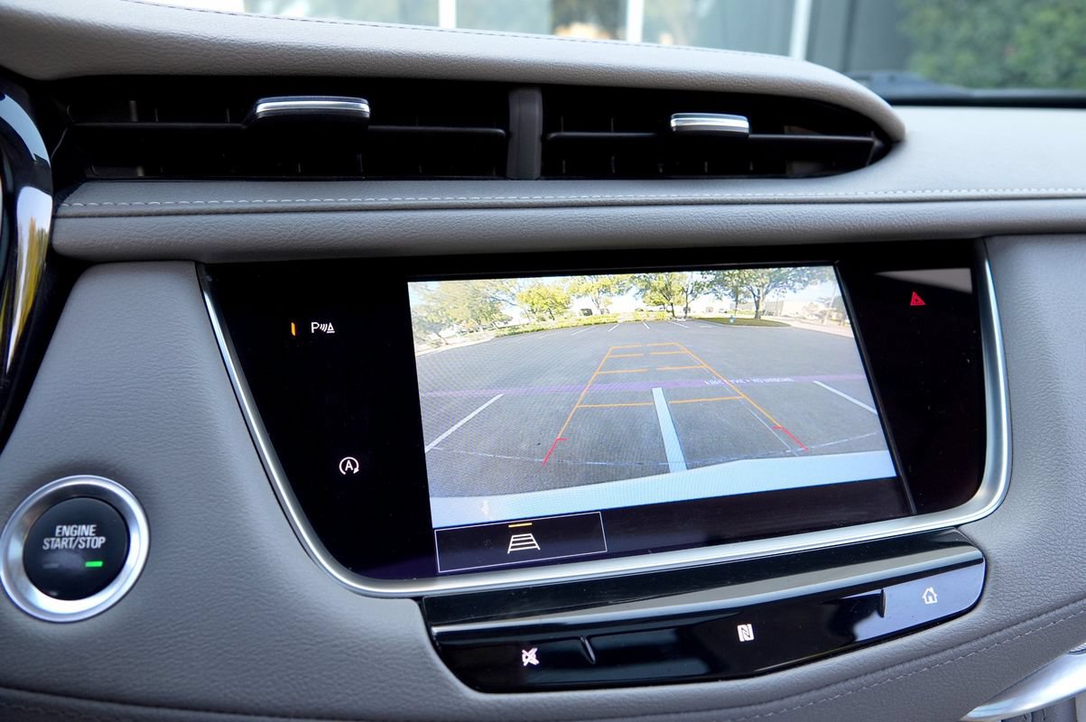Used 2021 Cadillac XT5 Premium Luxury w/ LPO, Floor Liner Package FWD image 11