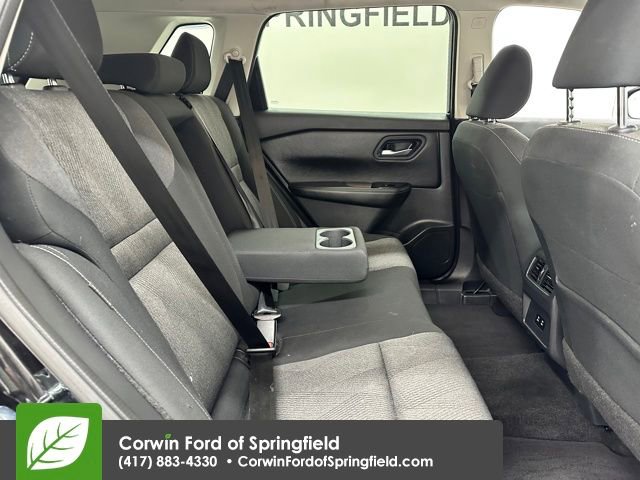 Used 2025 Nissan Rogue SV image 12