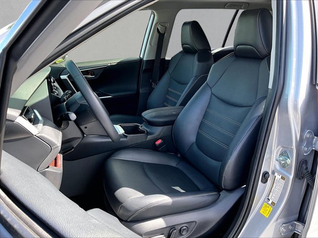 Used 2023 Toyota RAV4 Limited AWD/4WD image 27