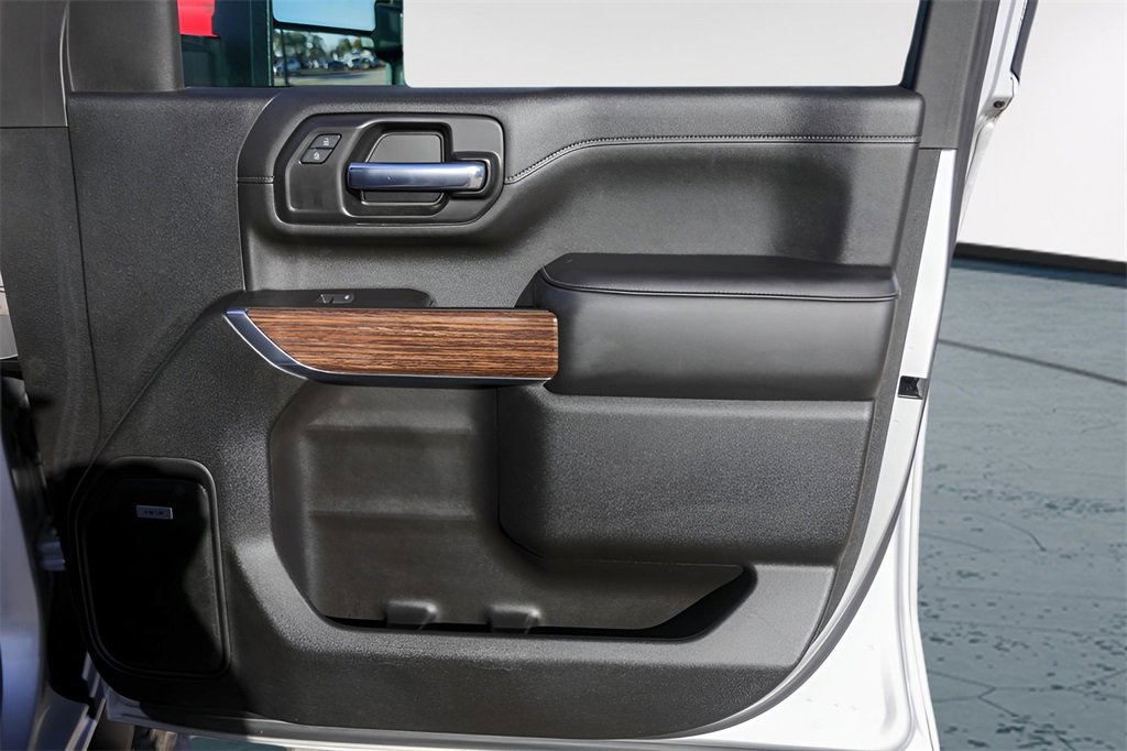 Used 2021 Chevrolet Silverado 2500 High Country w/ Z71 Off-Road Package image 32