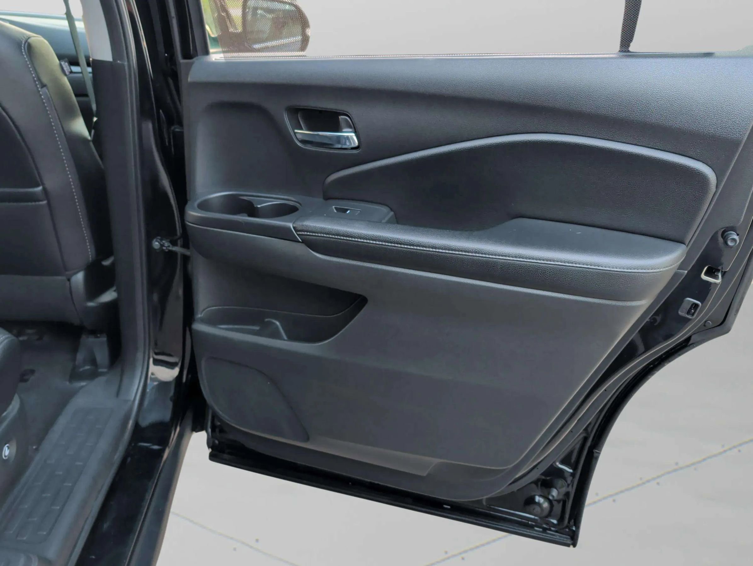 Used 2019 Honda Pilot Elite image 23