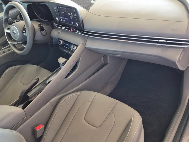 Used 2023 Hyundai Elantra SEL FWD image 20
