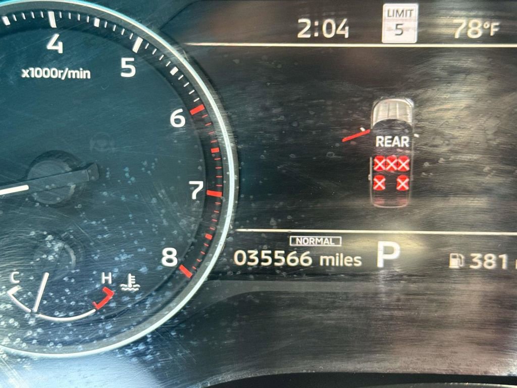 Used 2025 Mitsubishi Outlander SE image 3