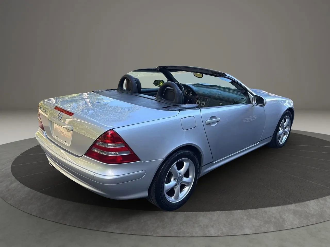 Used 2001 Mercedes-Benz SLK 320 image 15