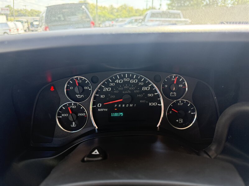 Used 2020 Chevrolet Express 2500 w/ Driver Convenience Package image 34