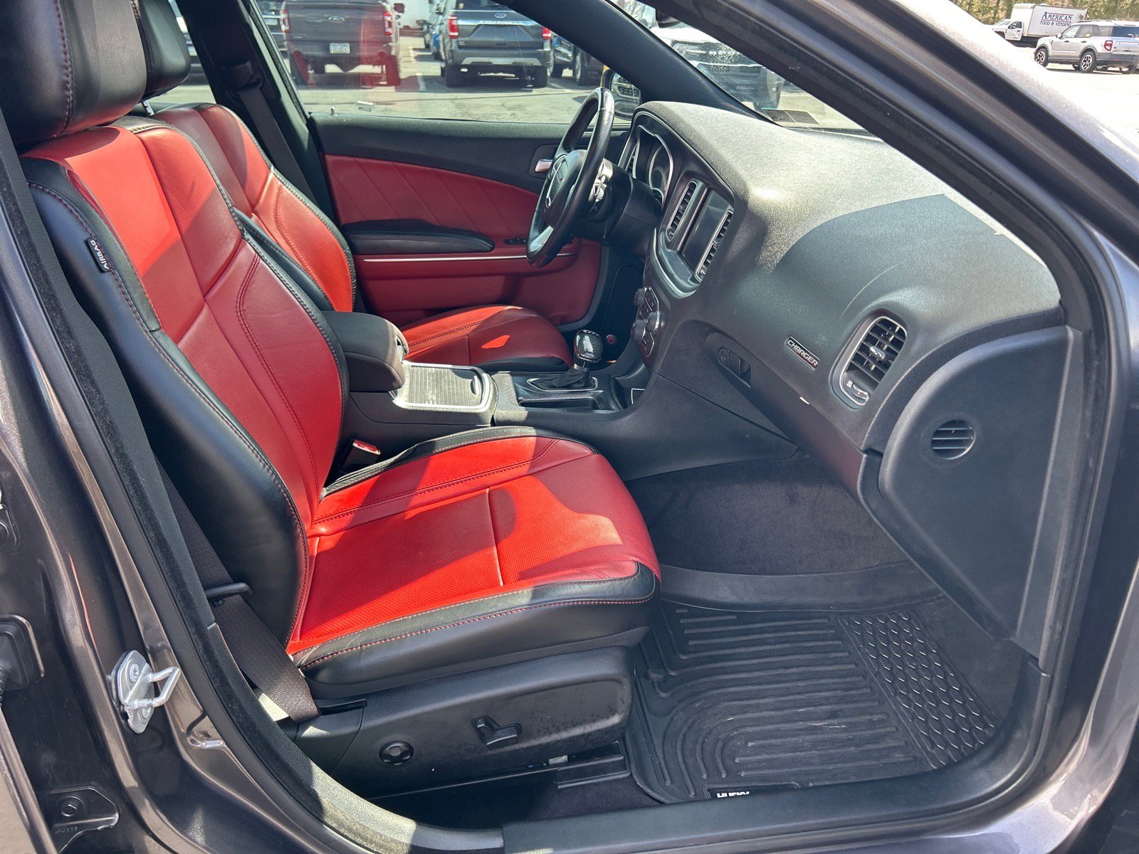 Used 2017 Dodge Charger R/T w/ Premium Group image 15