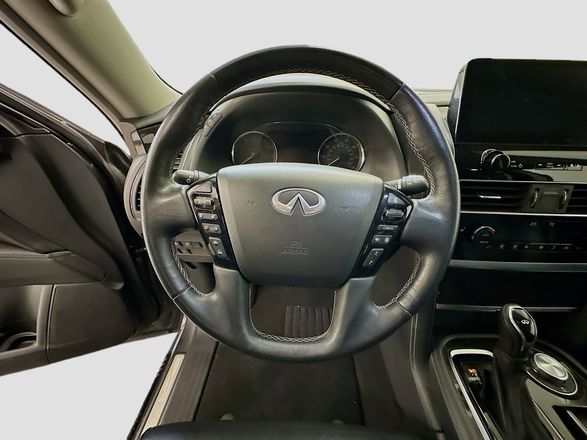 Used 2024 INFINITI QX80 Luxe image 18