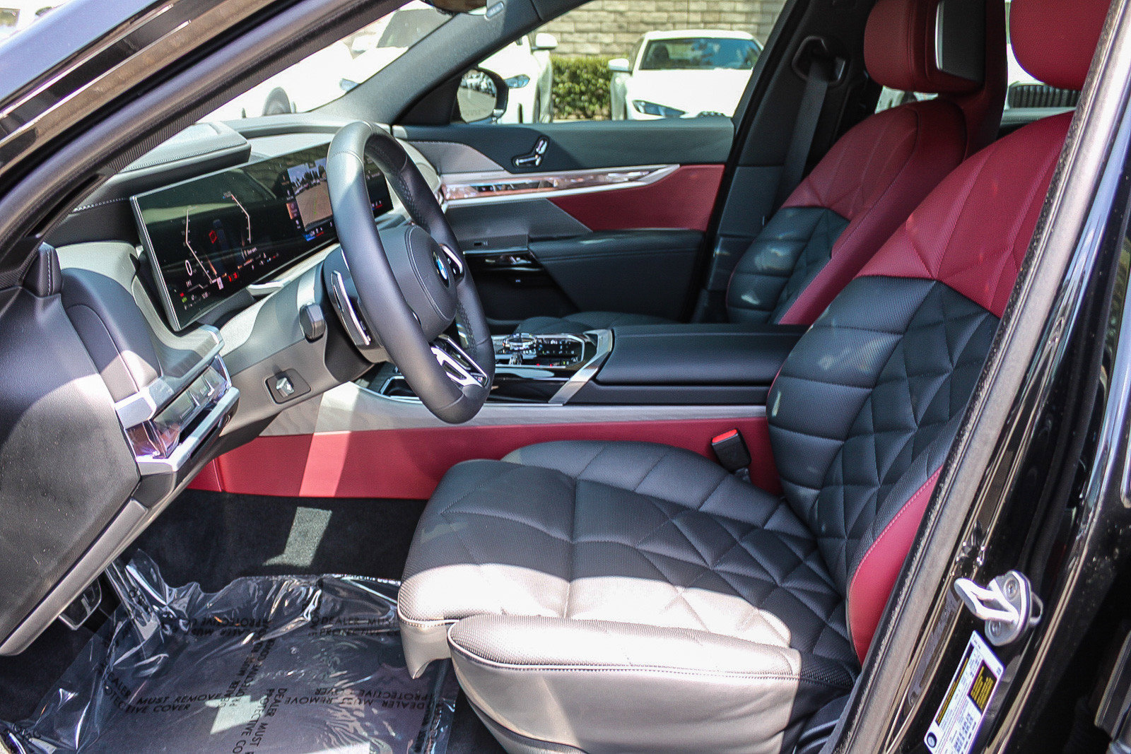 Certified 2025 BMW 740i w/ Premium Package RWD image 17