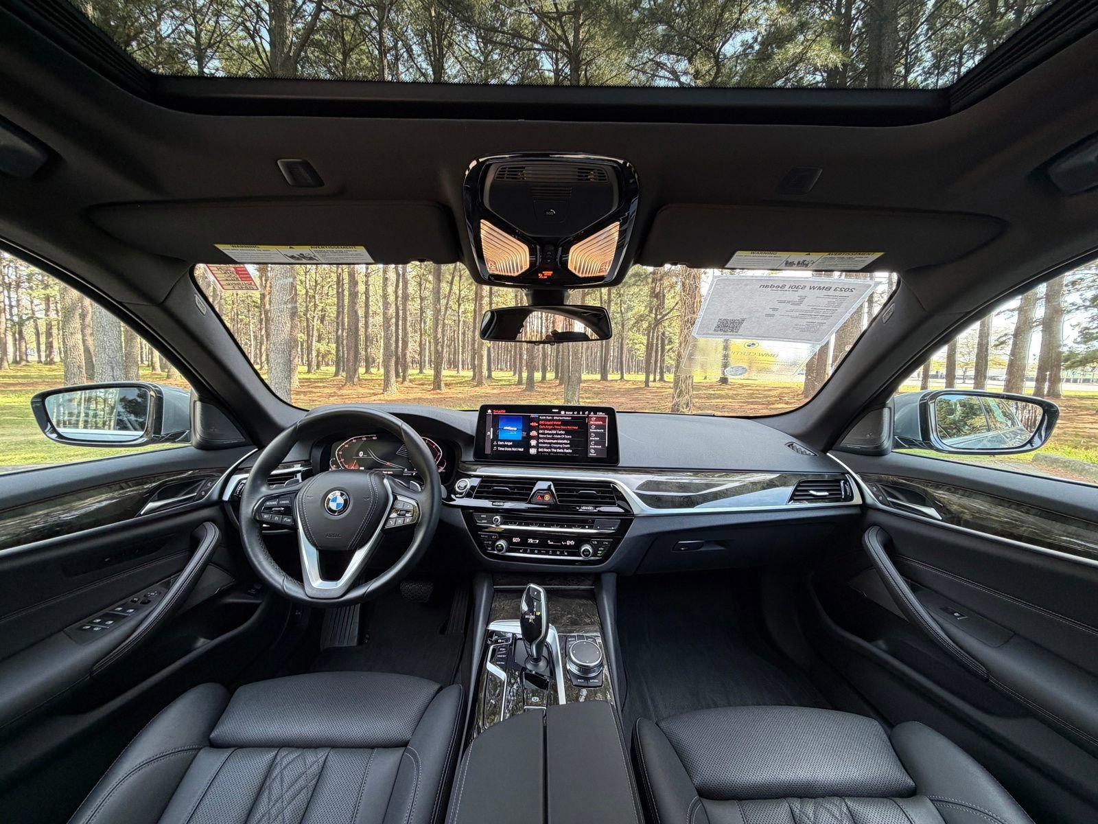 Certified 2023 BMW 530i w/ Premium Package image 2