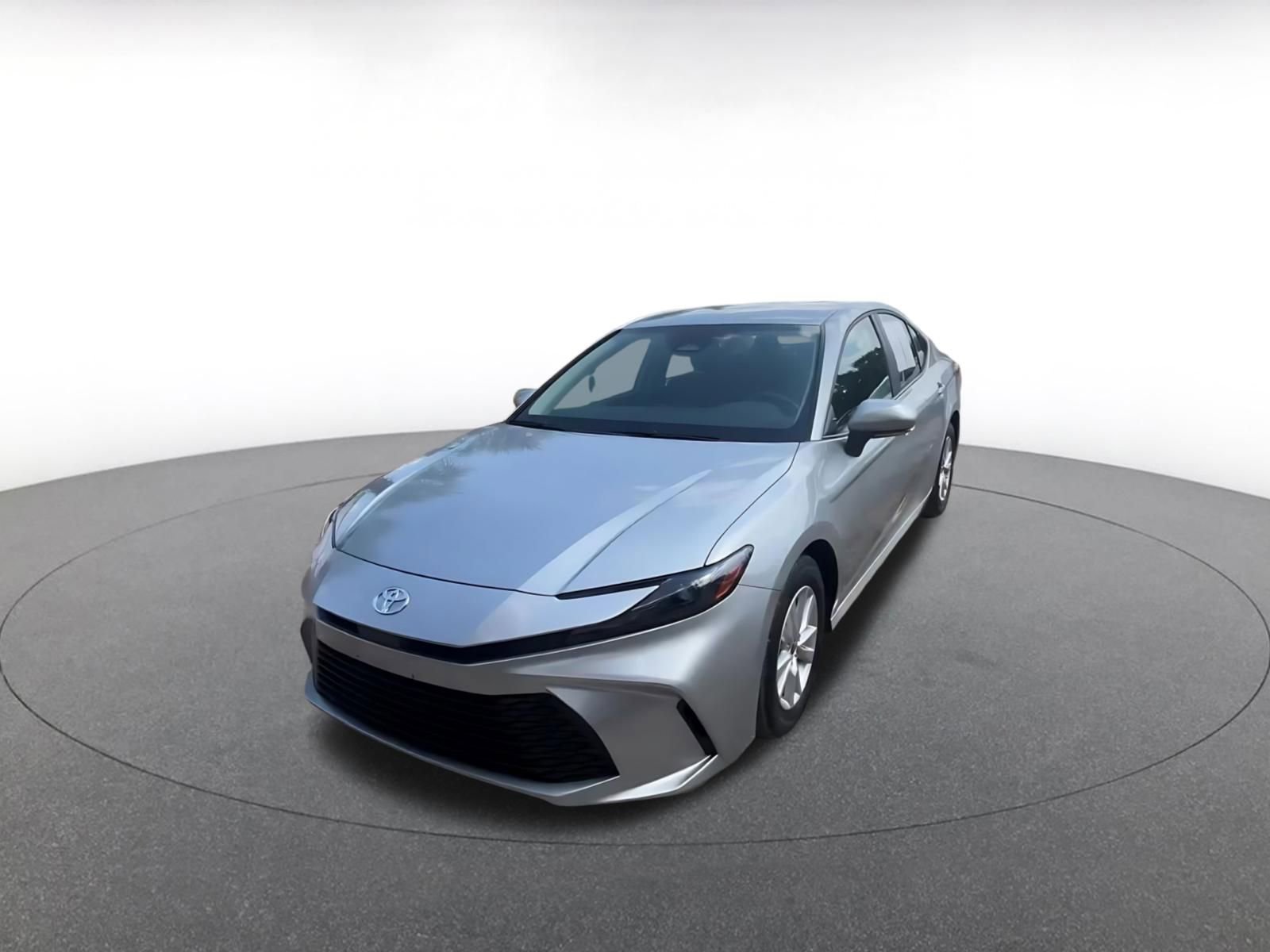 Used 2025 Toyota Camry LE FWD image 7