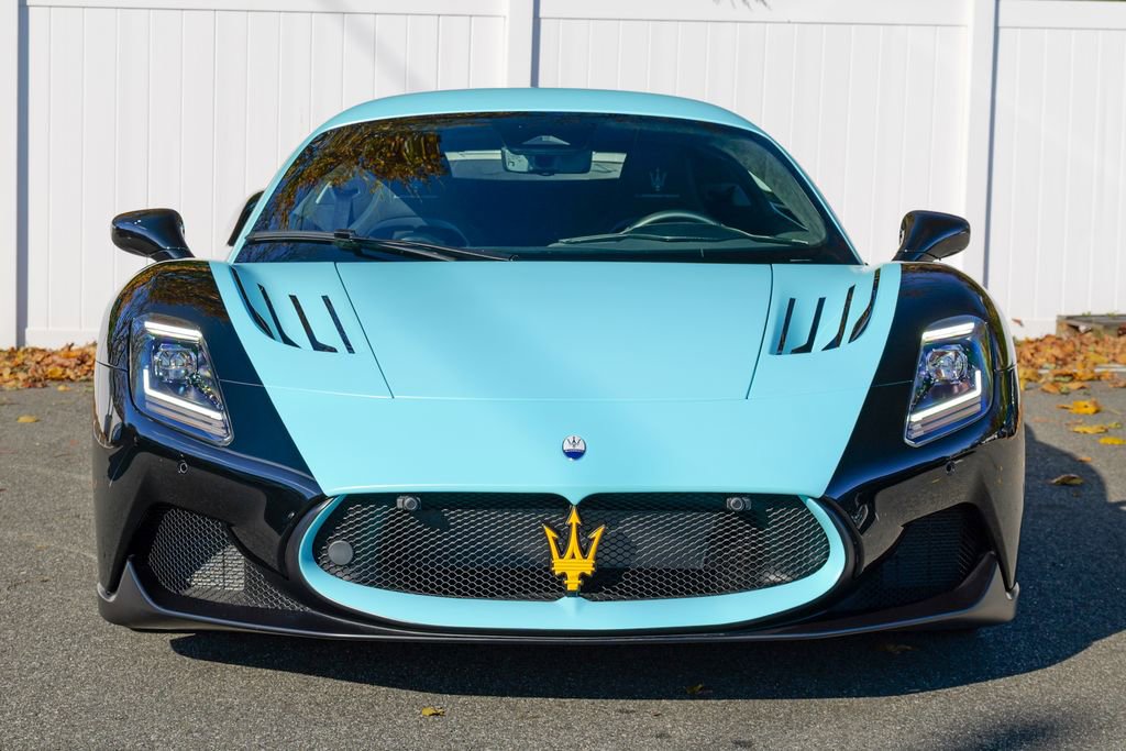 Used 2025 Maserati MC20 Coupe image 3