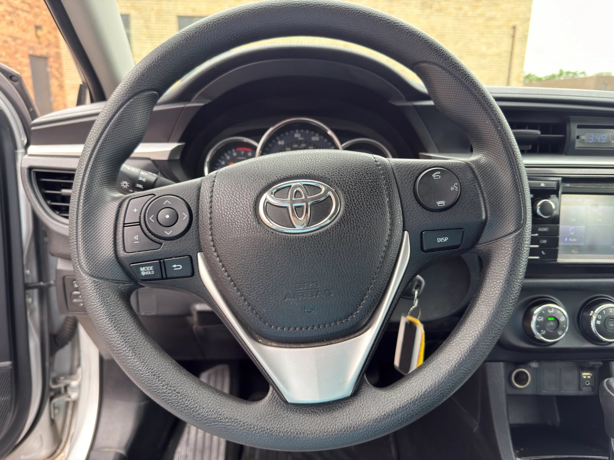 Used 2016 Toyota Corolla L FWD image 11